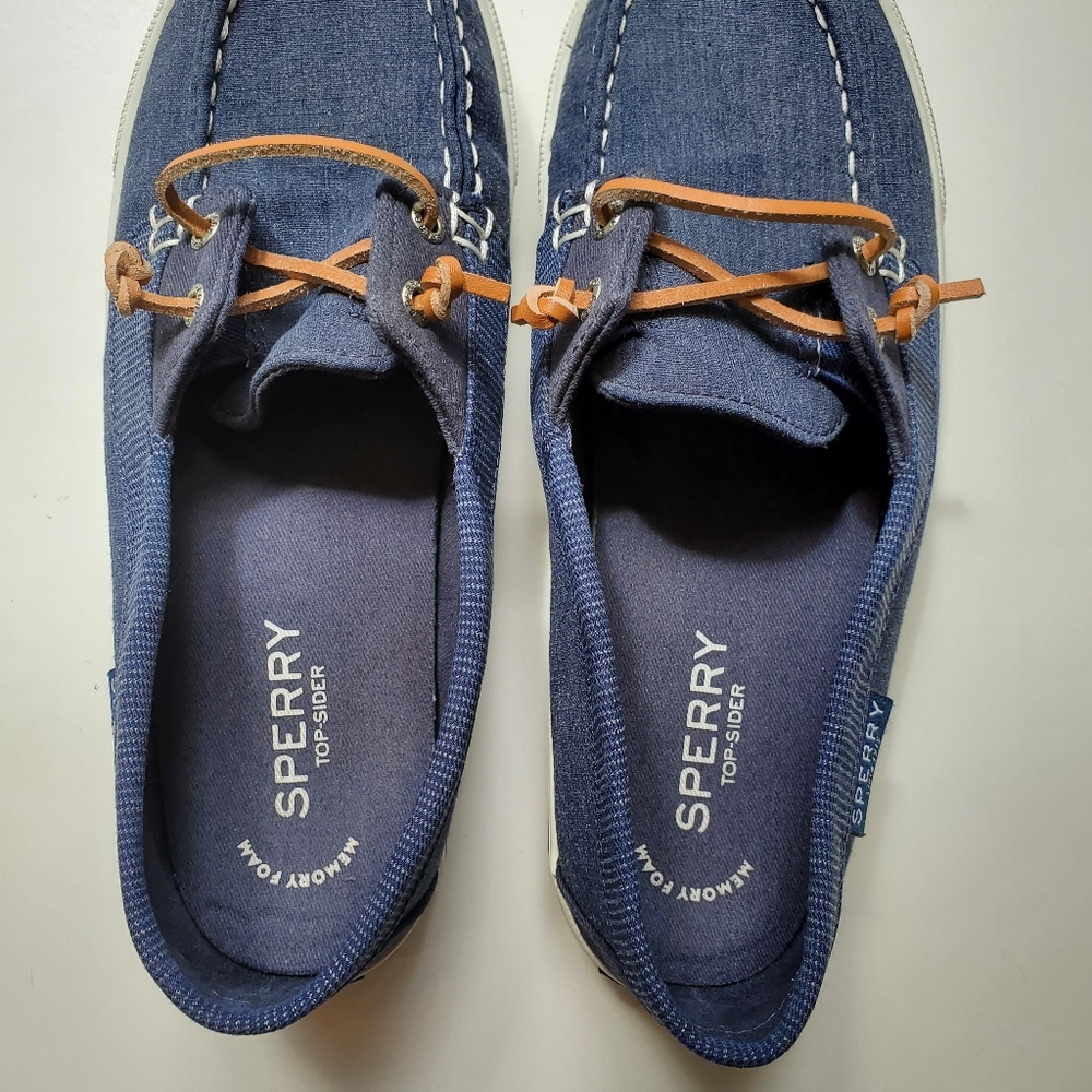 Sperry women's lounge away navy shoes 7 1/2 medium